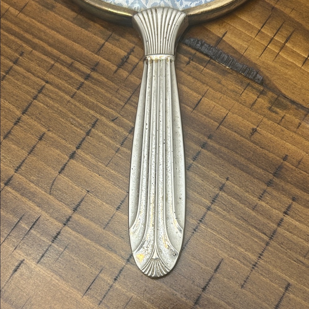 Vgt Elegant Silver Hand Mirror. Beautiful piece. - Picture 5 of 6